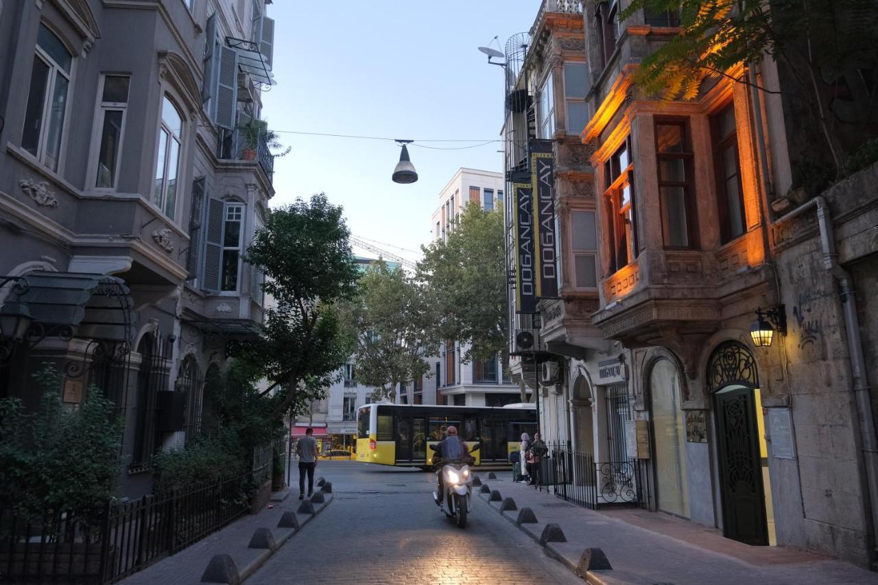 Adamantides Hotel Istanbul Exteriör bild