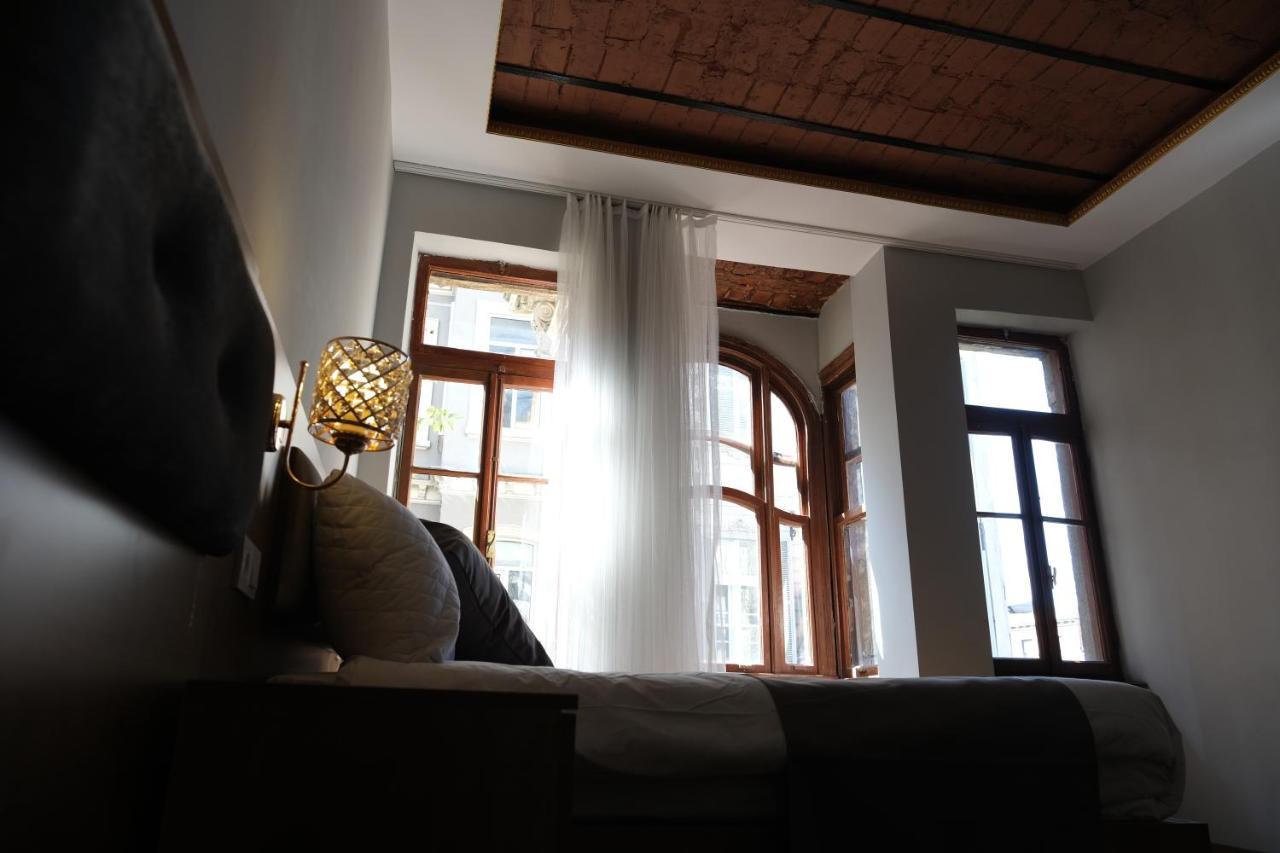 Adamantides Hotel Istanbul Exteriör bild