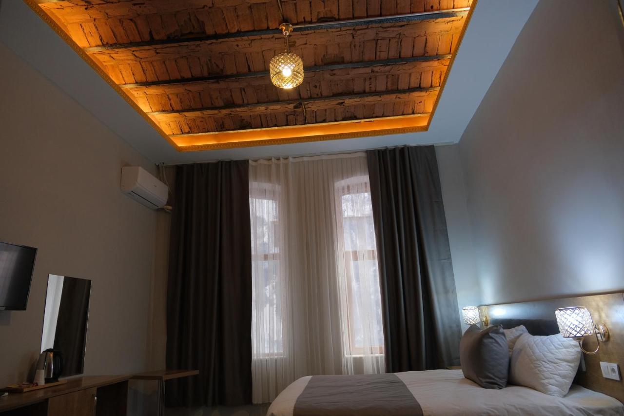 Adamantides Hotel Istanbul Exteriör bild